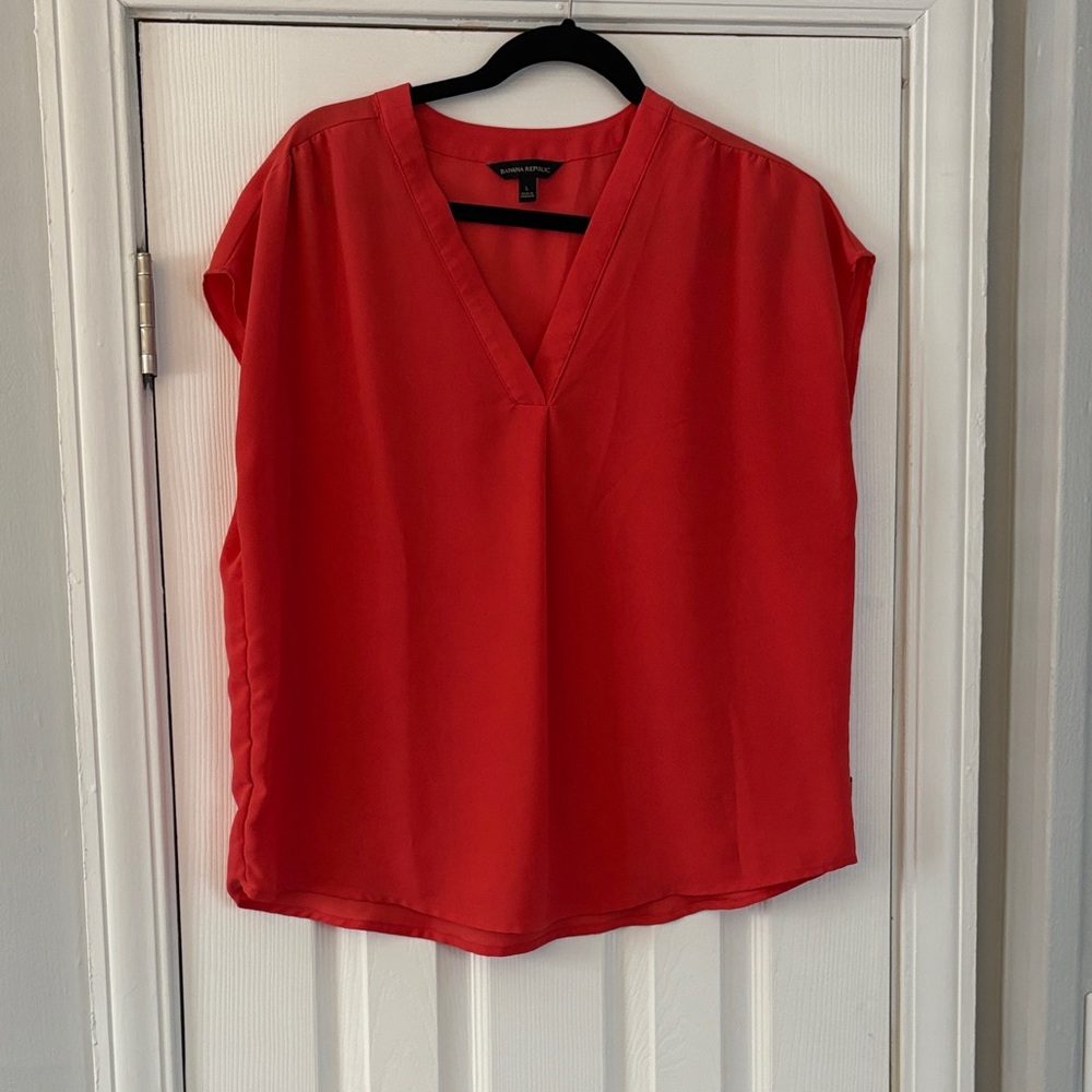 NWOT Banana Republic Tangerine Orange V-Neck Blouse Size Large